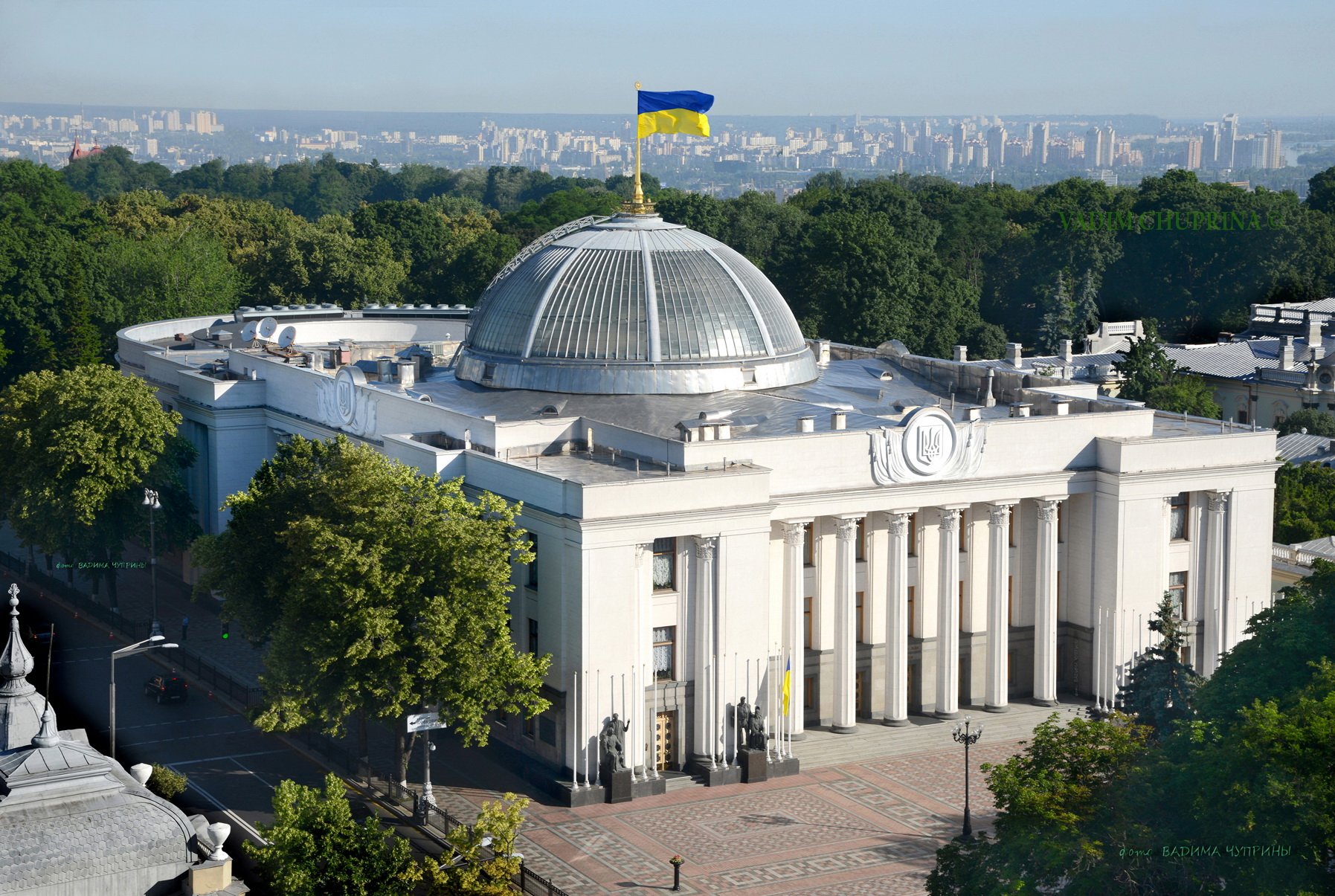 Принят Закон о дистанционном работу, штрафы за нарушение карантина, запрещение проверок